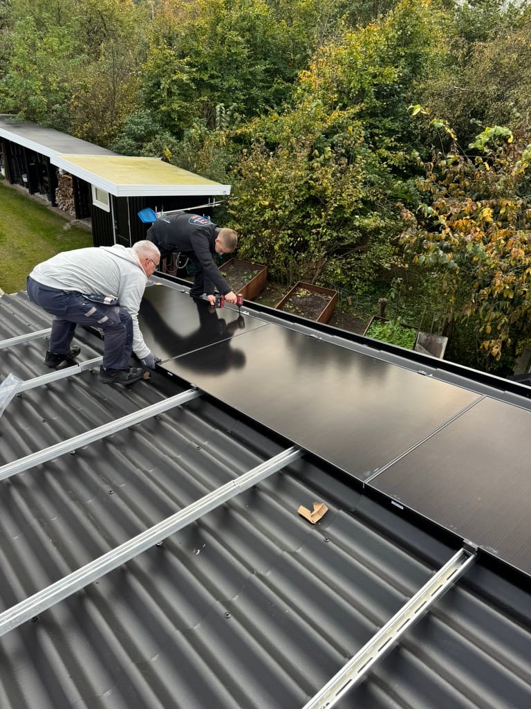 Kjærs el-installation udfører eltavle arbejde